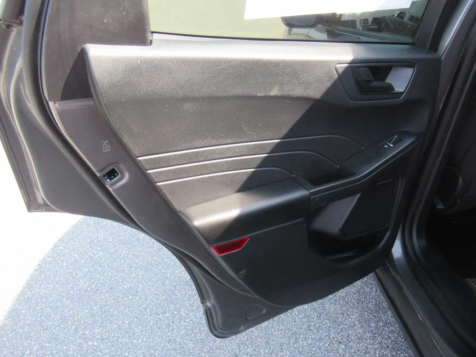Certified Used 2022 Carbonized Gray Ford SE image 16