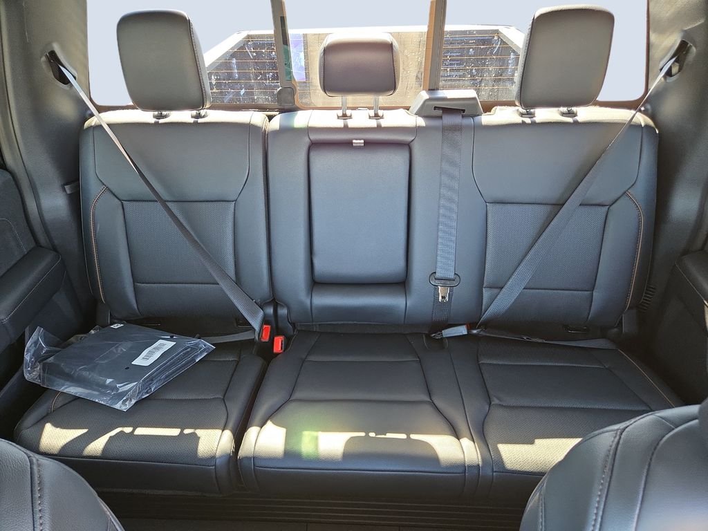 New 2026 Agate Black Metallic Ford F-250® Lariat® image 23
