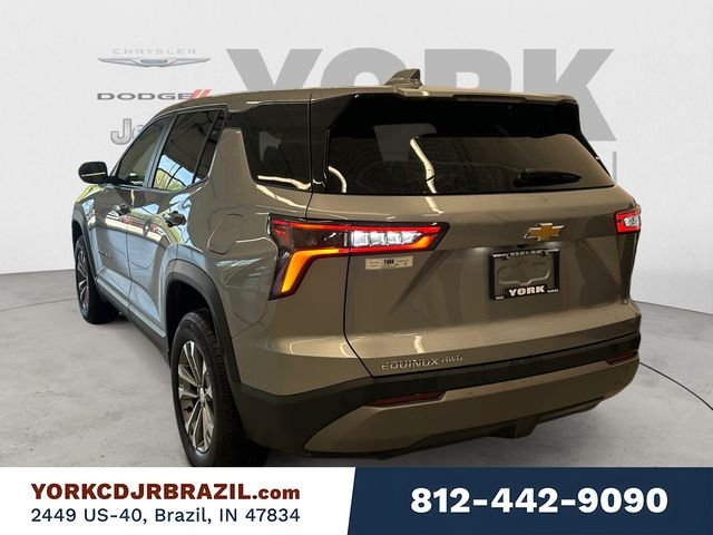 Used 2025 Gray Chevrolet LT image 3