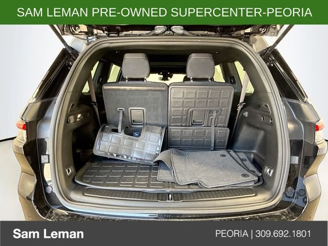 Used 2024 Black Jeep Laredo image 25