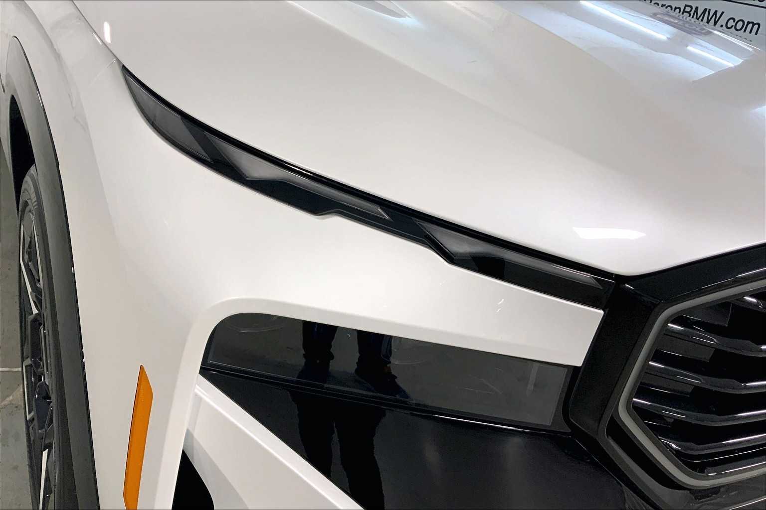 New 2026 Mineral White Metallic BMW Label image 13