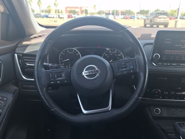 Used 2021 Gold Nissan SL image 13