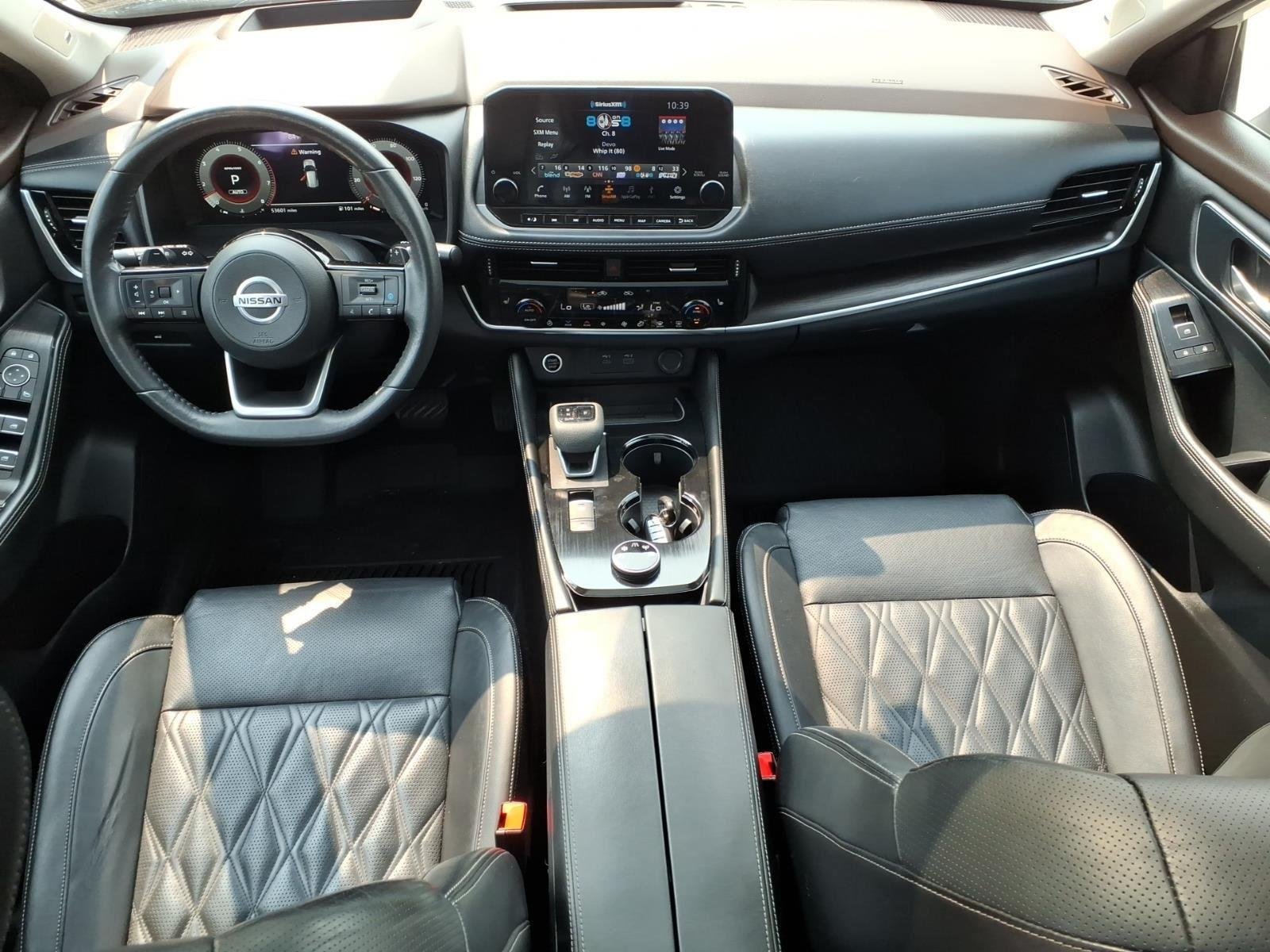 Used 2021 Pearl White Tricoat Nissan Platinum image 11