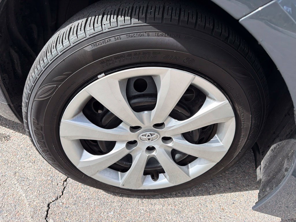 Used 2026 Underground Toyota LE image 3