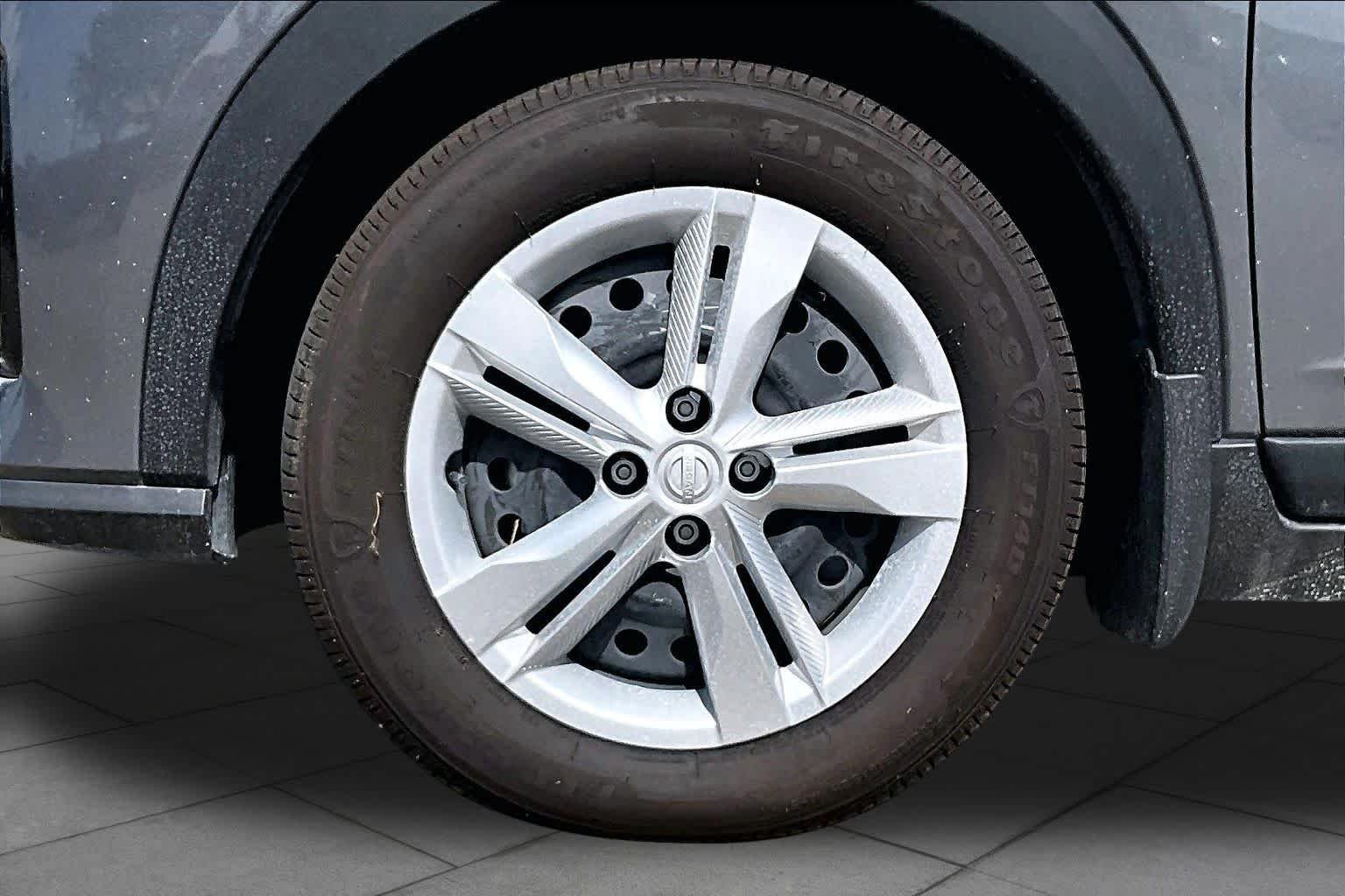 Certified Used 2025 Gun Metallic Nissan S image 10