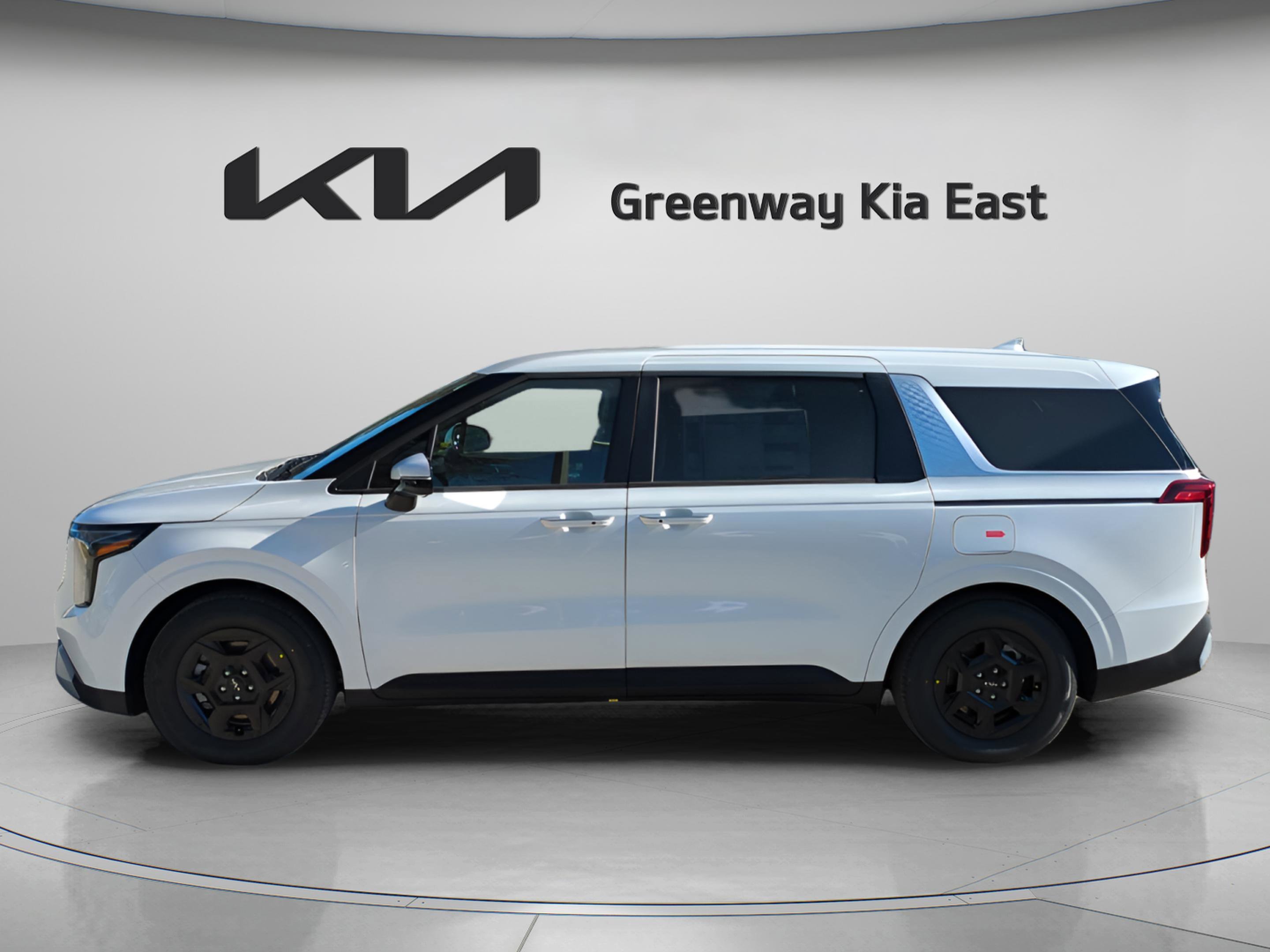 New 2026 Snow White Pearl Kia LXS image 8
