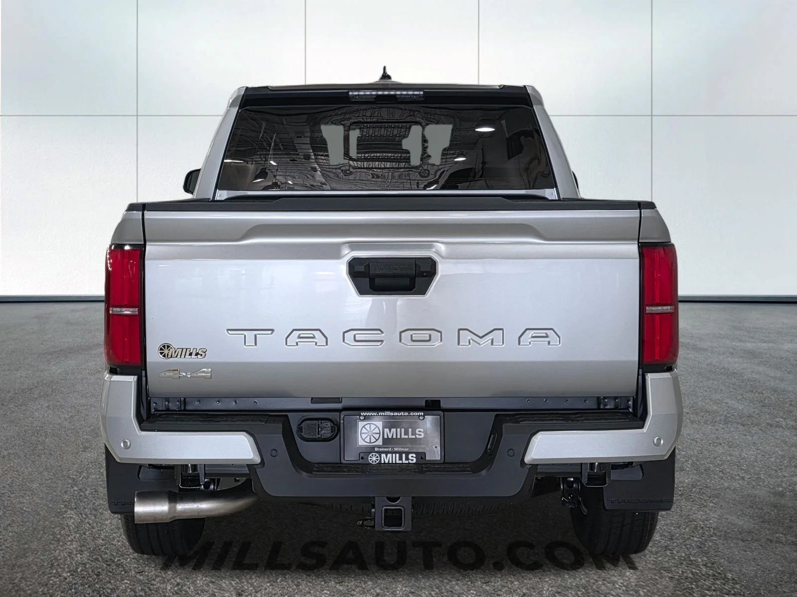 2026 Toyota Tacoma SR5 - Photo 6