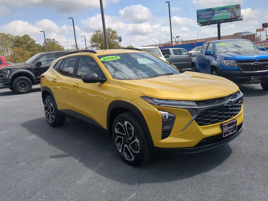 Used 2025 Nitro Yellow Metallic Chevrolet 2RS image 3