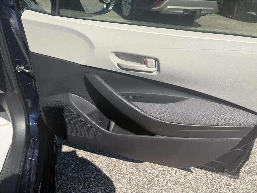 Used 2024  Toyota LE image 19