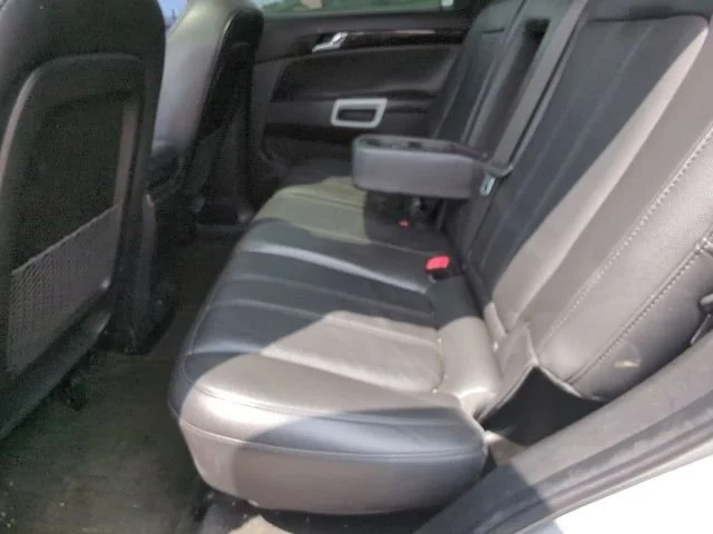 Used 2014 Silver Ice Metallic Chevrolet LTZ image 21