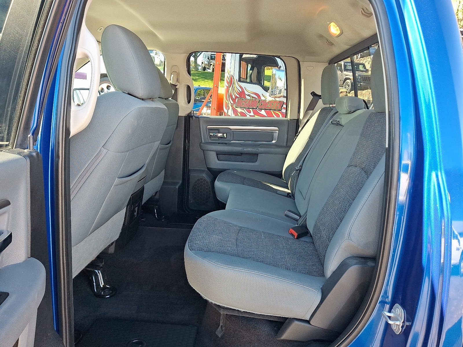 Photo 10
