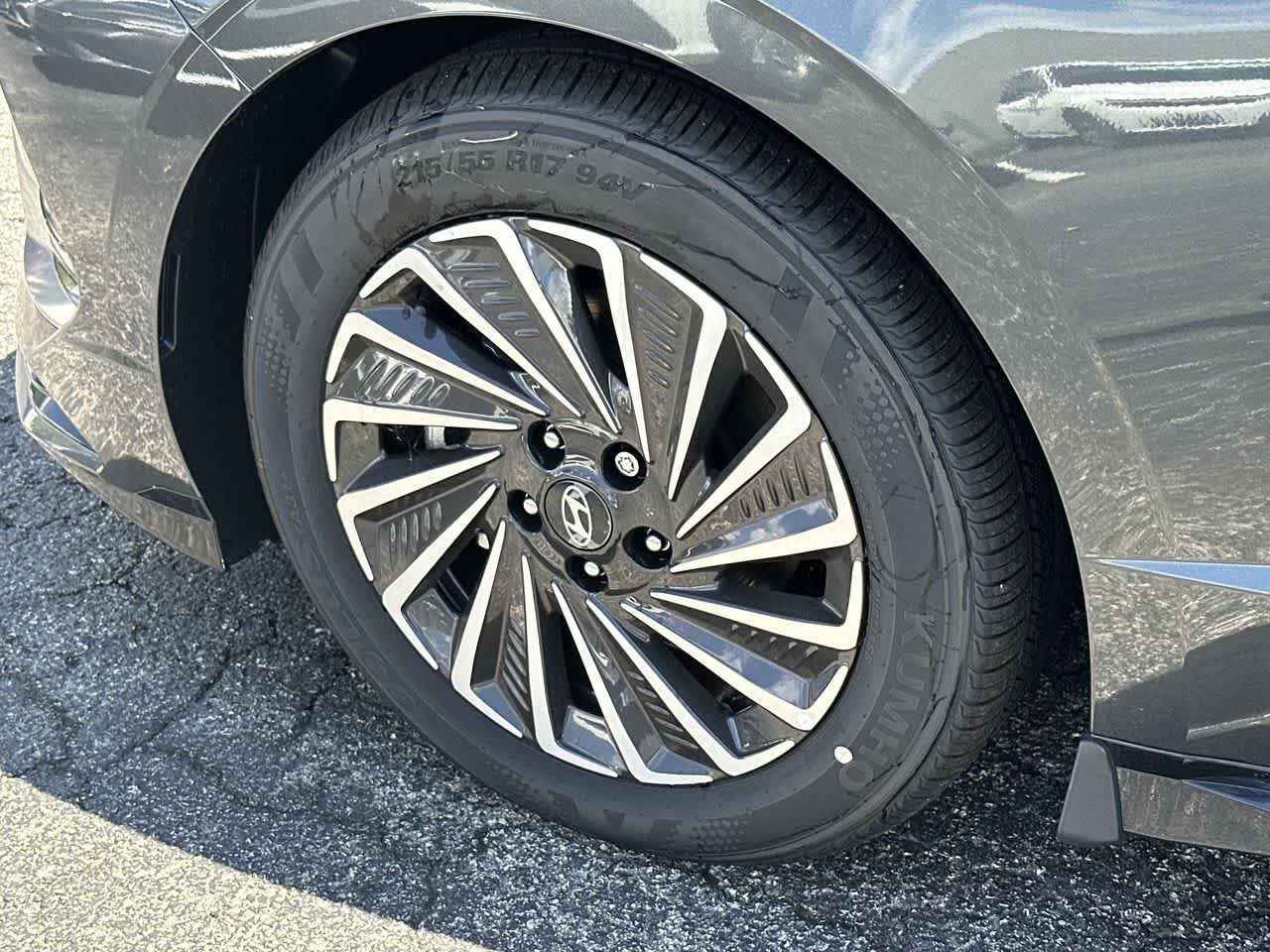 2025 Hyundai Sonata Hybrid SEL - Photo 11