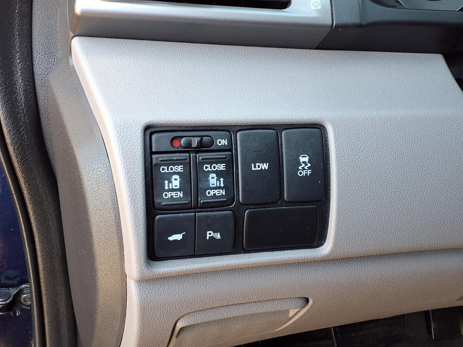 Used 2015  Honda  image 7
