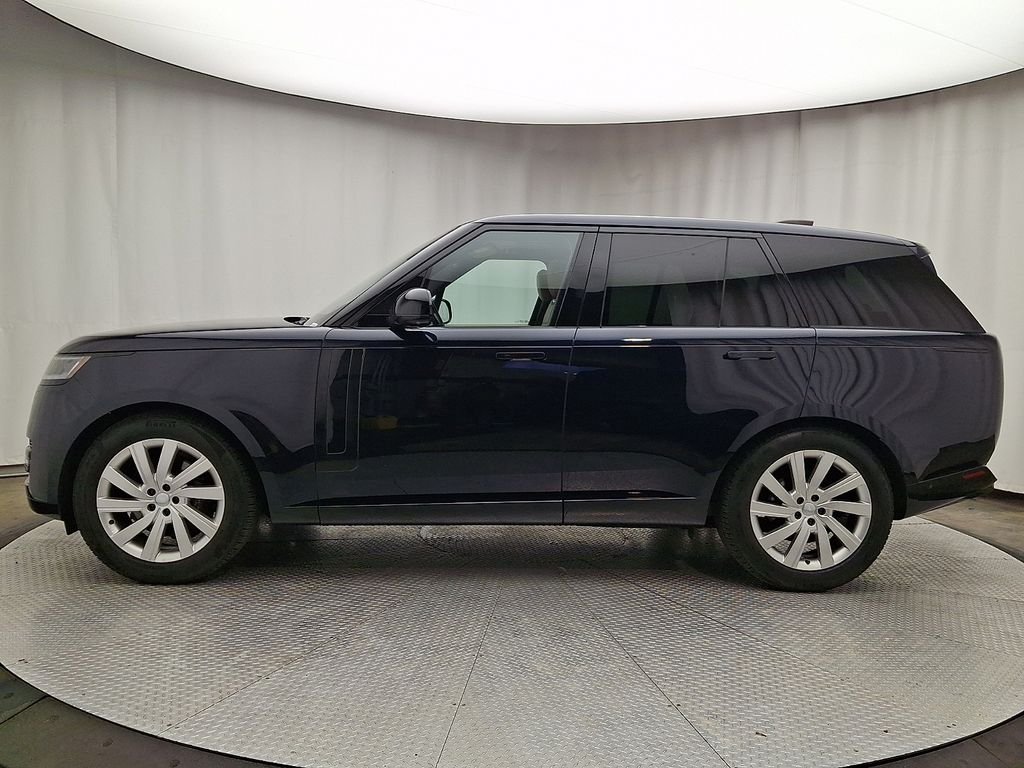 Certified Used 2023 Constellation Blue SV Bespoke Ult Met Gloss Land Rover SE image 7
