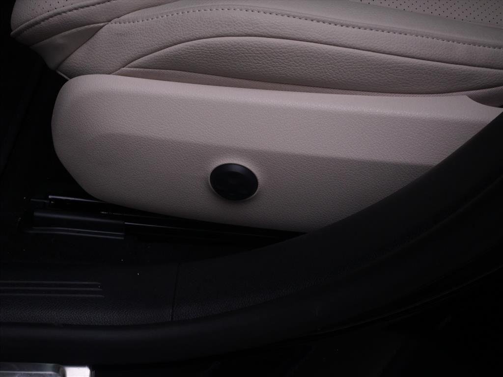 Used 2025 Black Mercedes-Benz E 350 image 16