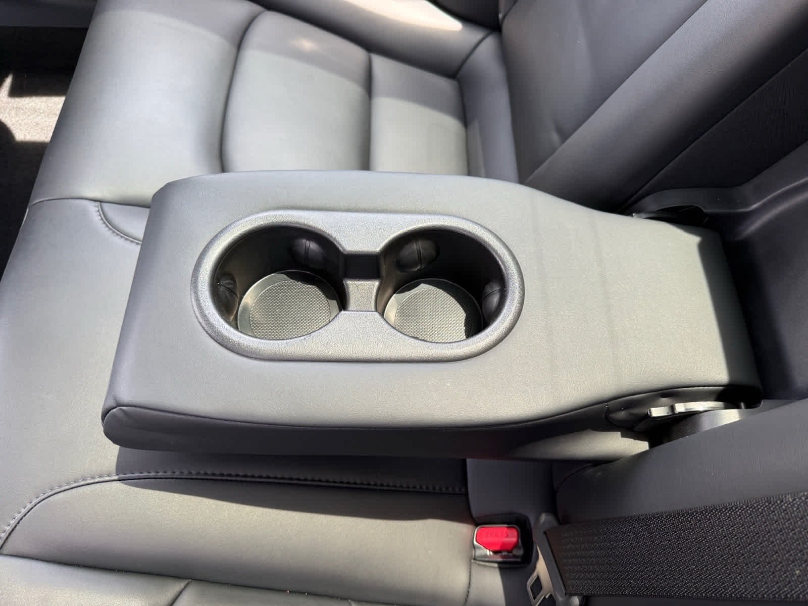 Used 2023 Midnight Silver Metallic Tesla  image 17