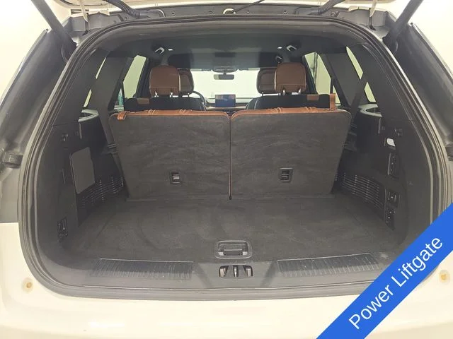 Used 2020 Pristine White Lincoln Reserve image 15