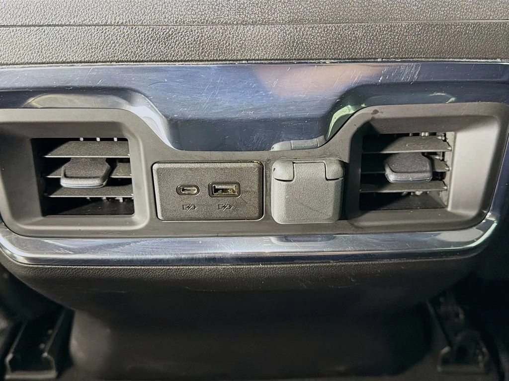 Used 2022 Satin Steel Metallic Chevrolet High Country image 23