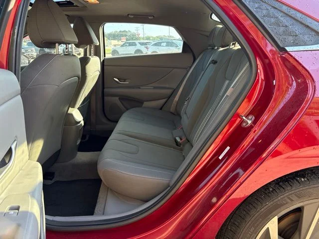 Used 2024 Red Hyundai SEL image 16