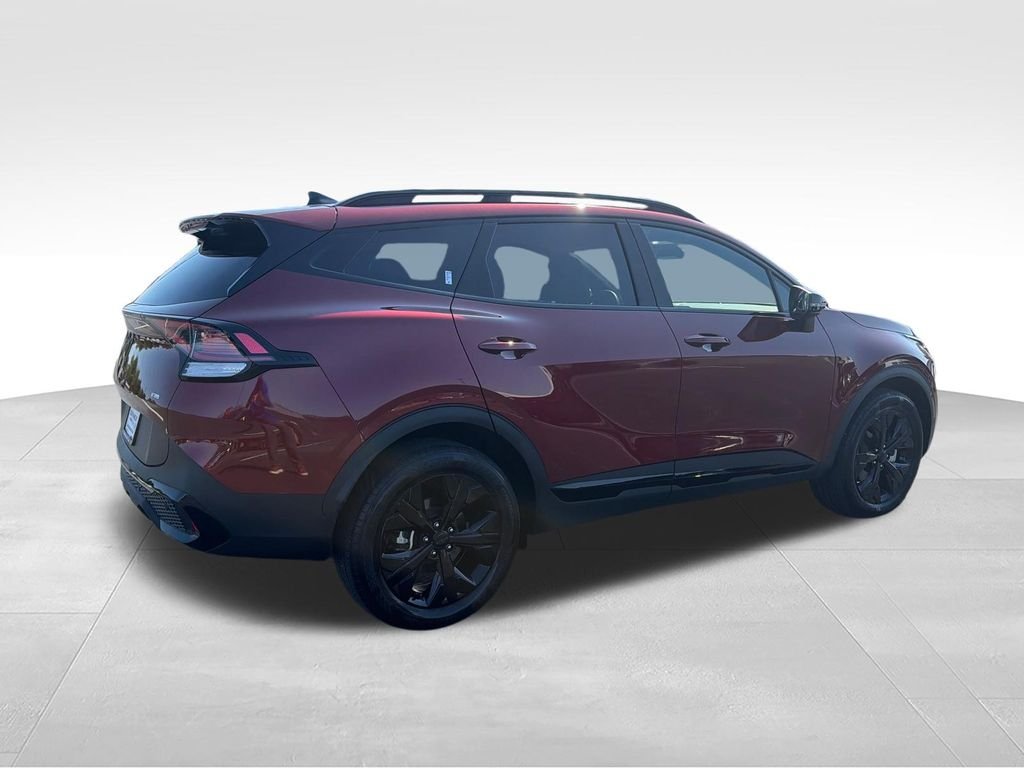 Used 2025 Red Kia X-Line image 5