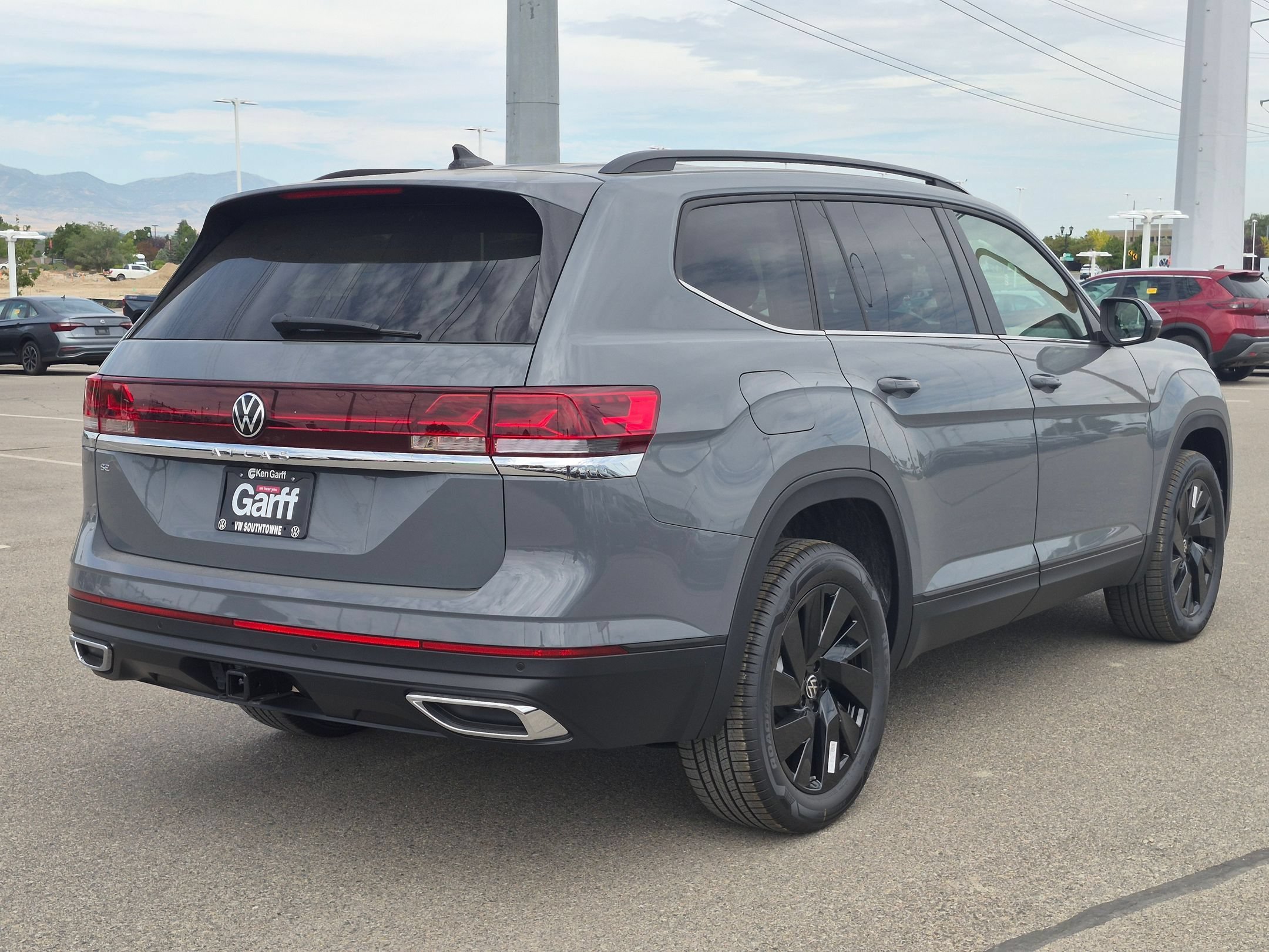 New 2026 Pure Gray Volkswagen 2.0T SE w/Technology image 3
