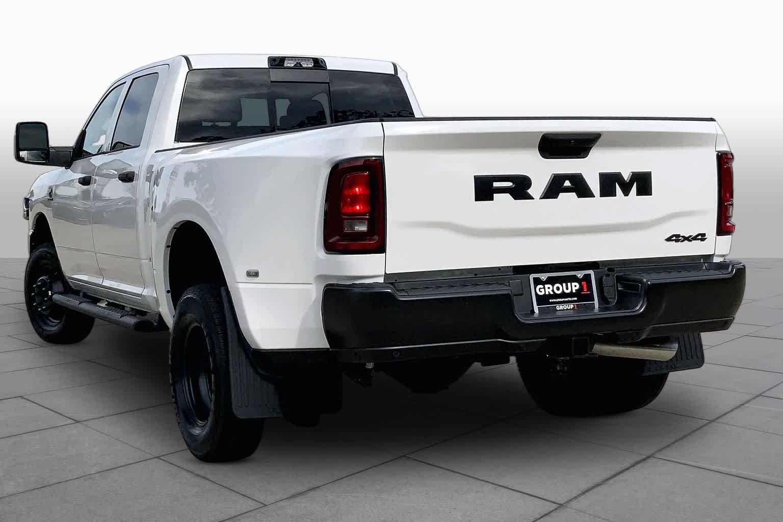 New 2026 Bright White Clear-Coat Exterior Paint RAM Tradesman image 12