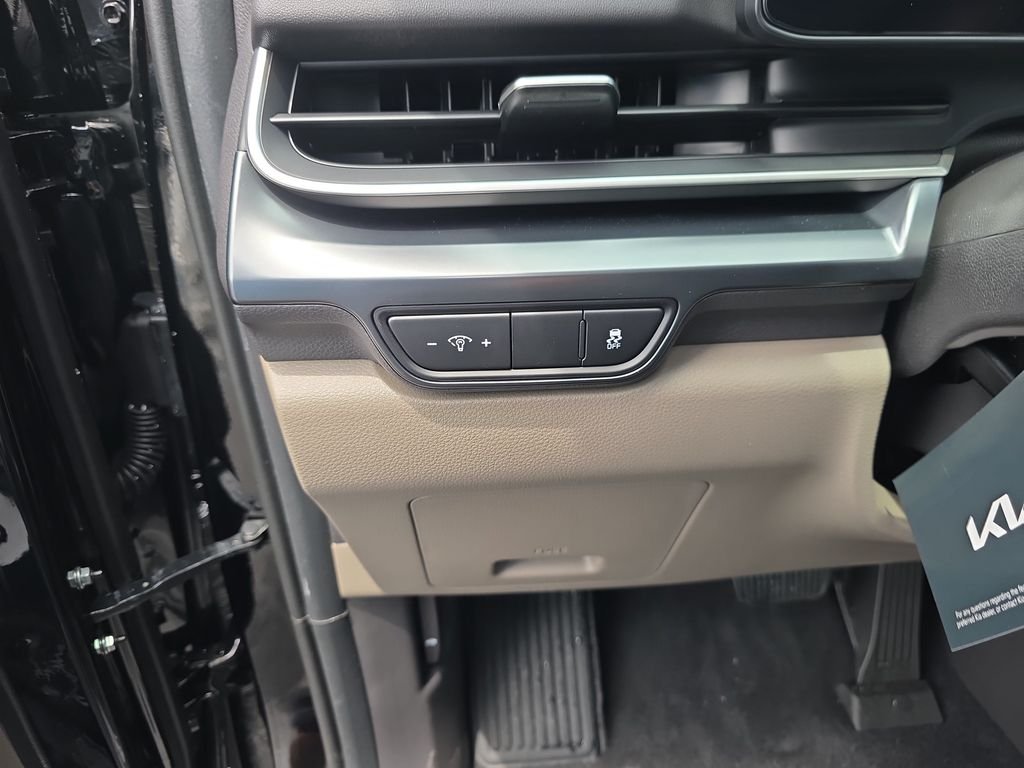 New 2026 Aurora Black Pearl Kia LXS image 20