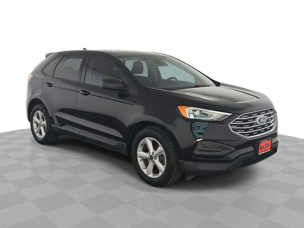 2021 Ford Edge SE's photo