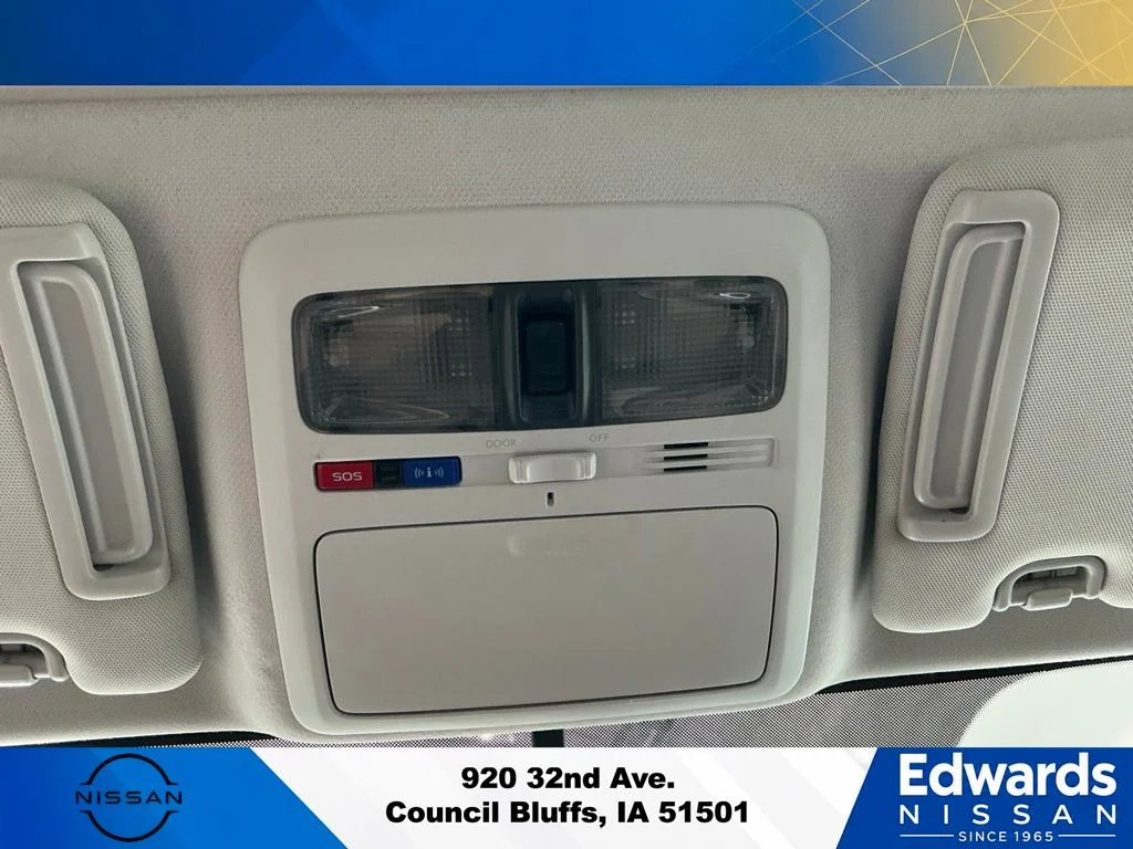 Used 2016 Silver Subaru 2.5i Premium image 32