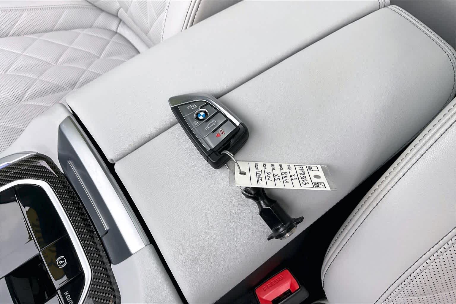 Used 2023 Tanzanite Blue II Metallic BMW M50i image 14