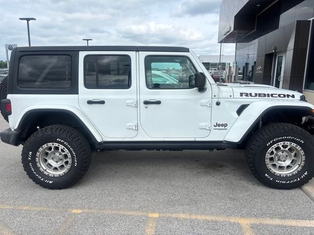 Used 2018 Bright White Clearcoat Jeep Unlimited Rubicon image 8