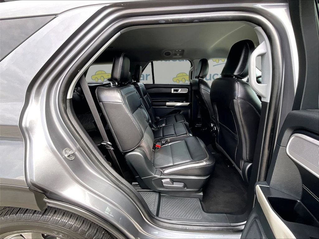 Used 2021 Gray Ford Limited image 16