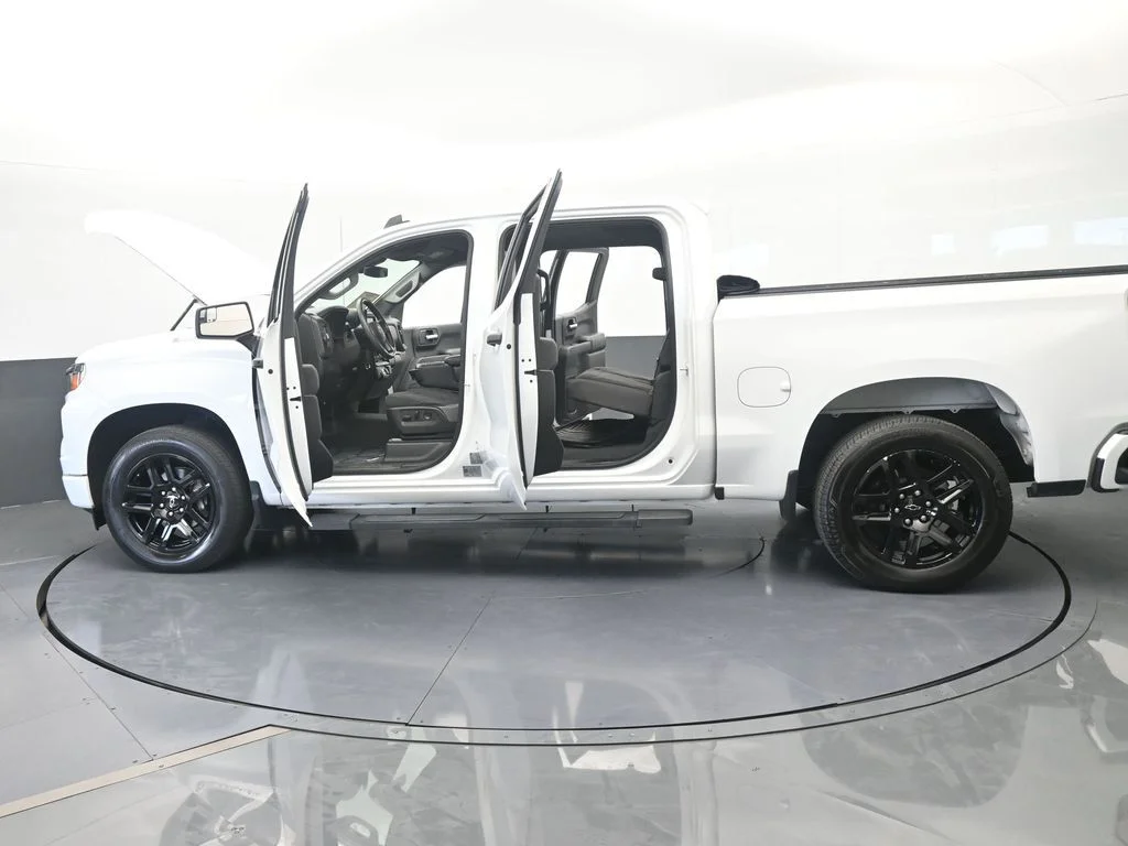 Used 2024 Summit White Chevrolet Custom image 77