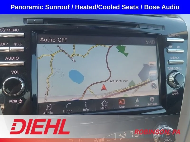 Used 2016 White Nissan Platinum image 12