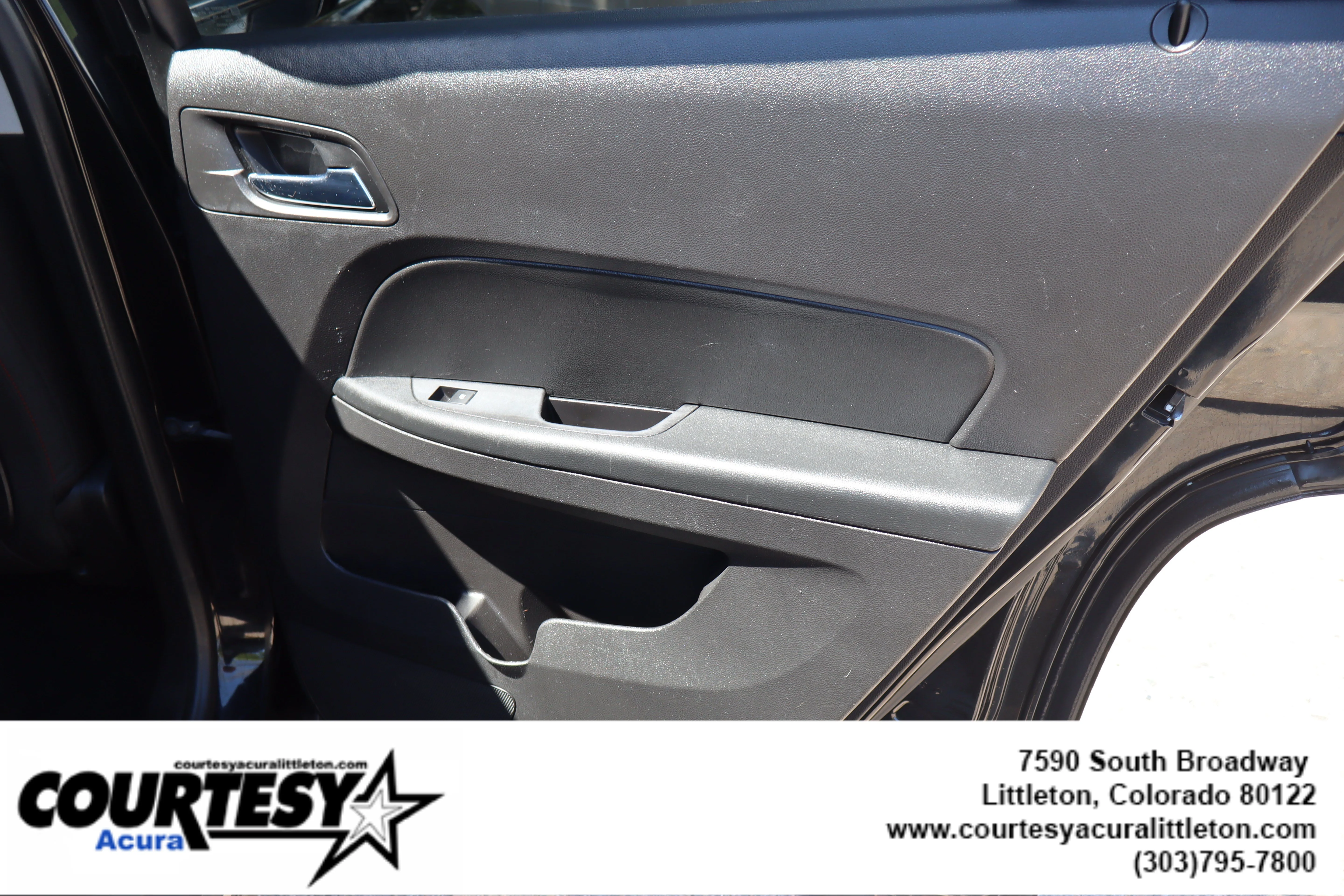 Used 2013 Carbon Black Metallic GMC SLE image 25