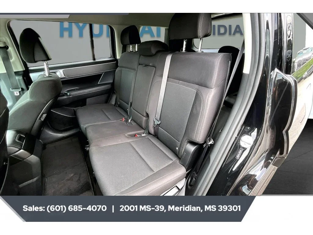 Used 2025 PHANTOM BLACK Hyundai SE image 19