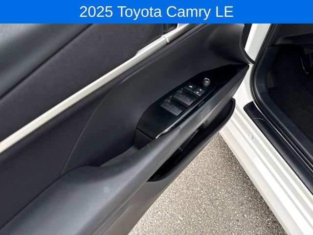 2025 Toyota Camry LE - Photo 11