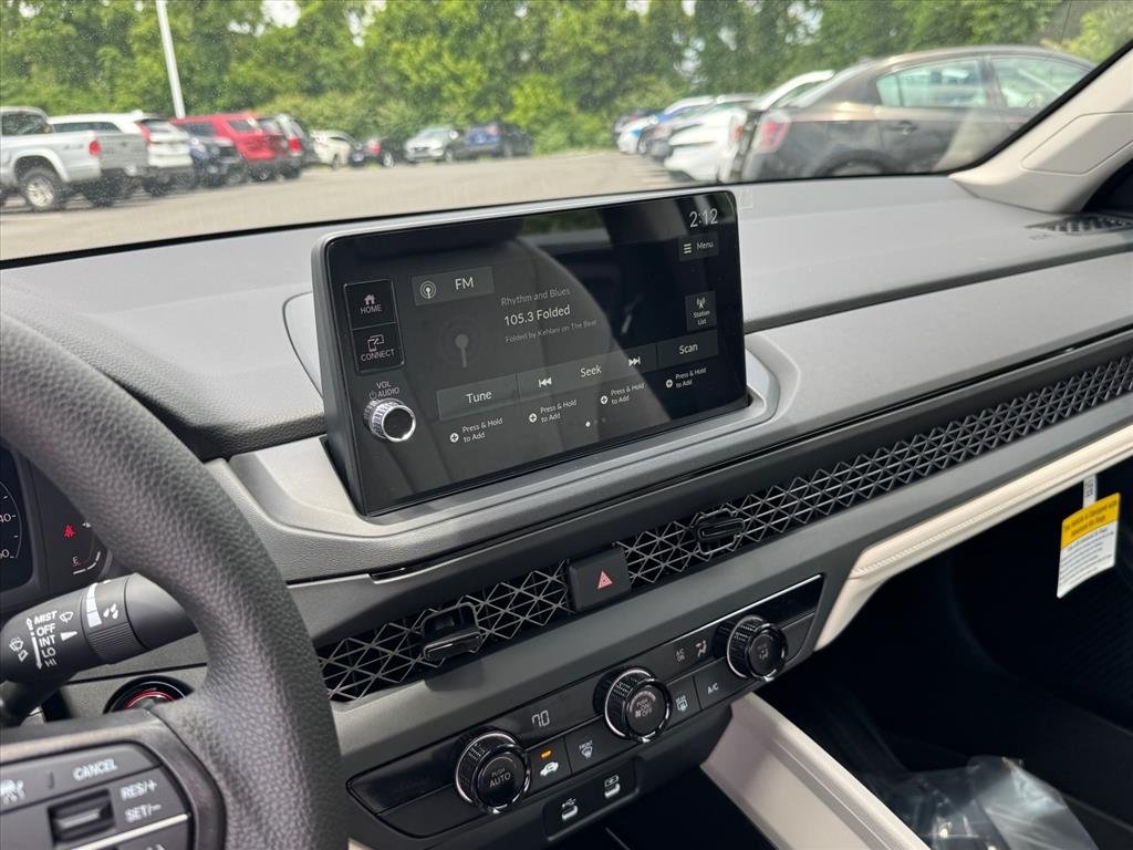 New 2026 Platinum White Pearl Honda LX image 12