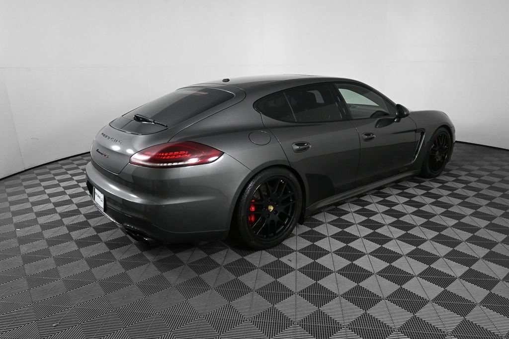 Used 2015  Porsche GTS image 25