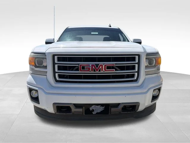 Used 2015 White GMC Base image 3