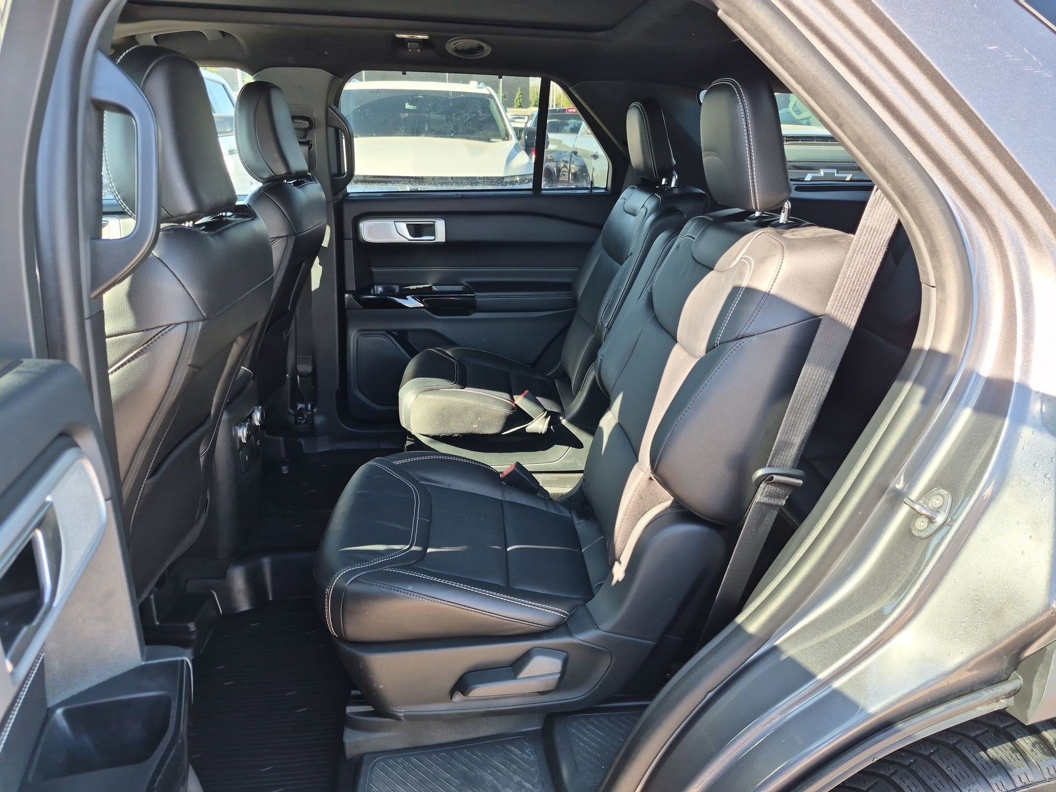 Used 2023 Gray Metallic Ford ST image 28