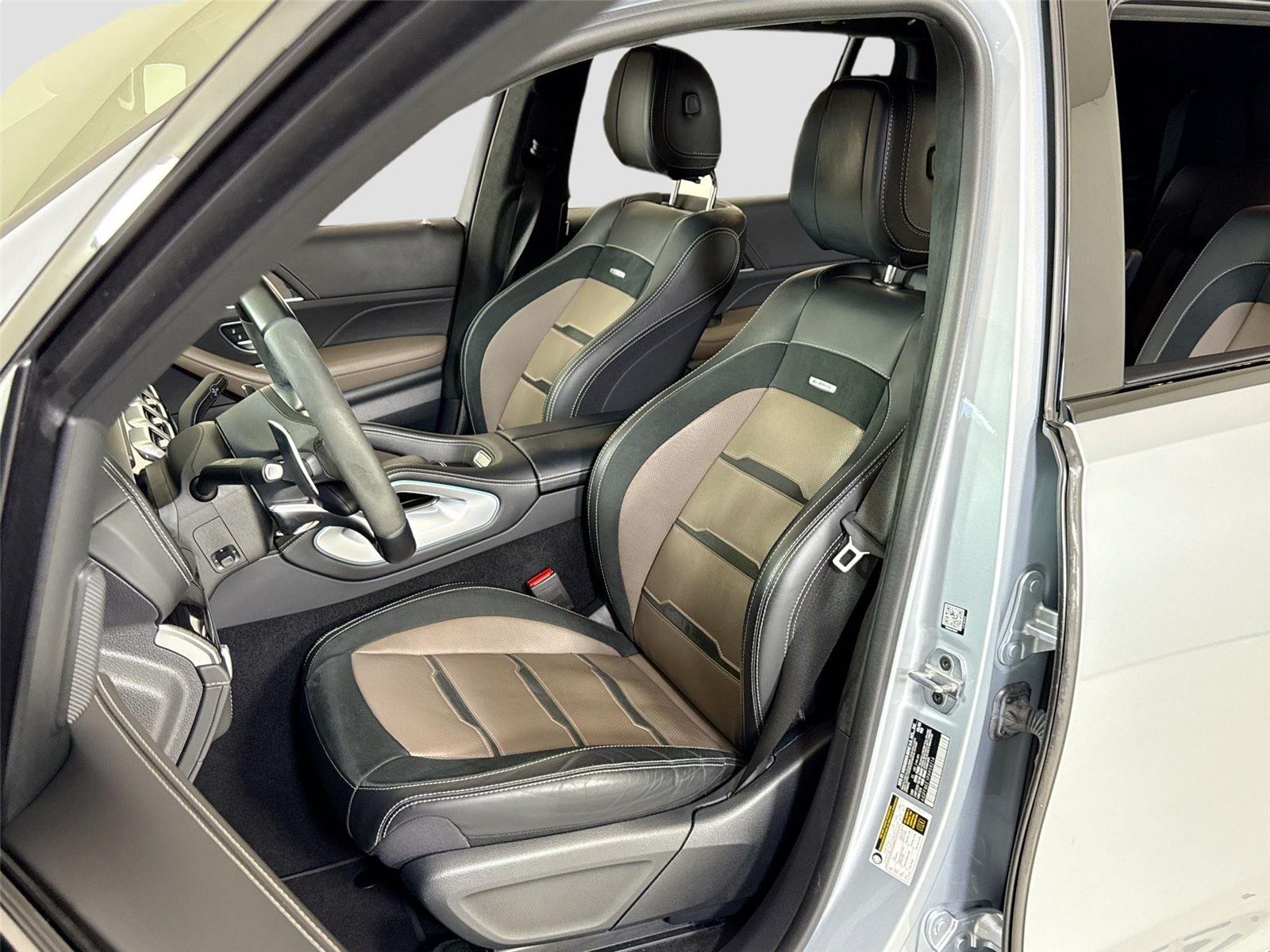 Used 2023 Cirrus Silver Metallic Mercedes-Benz AMG® GLS 63 | AMG® Performance Steering Wheel | Heated/Cooled Seats image 14