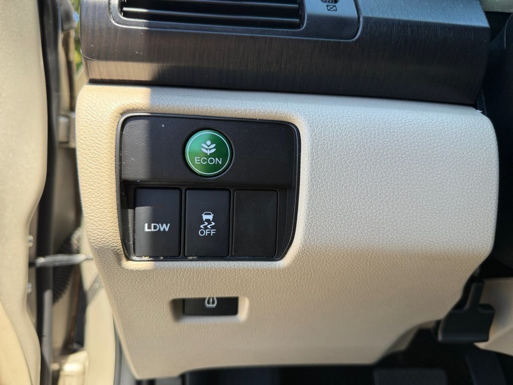 Used 2015 Gold Honda EX-L image 25