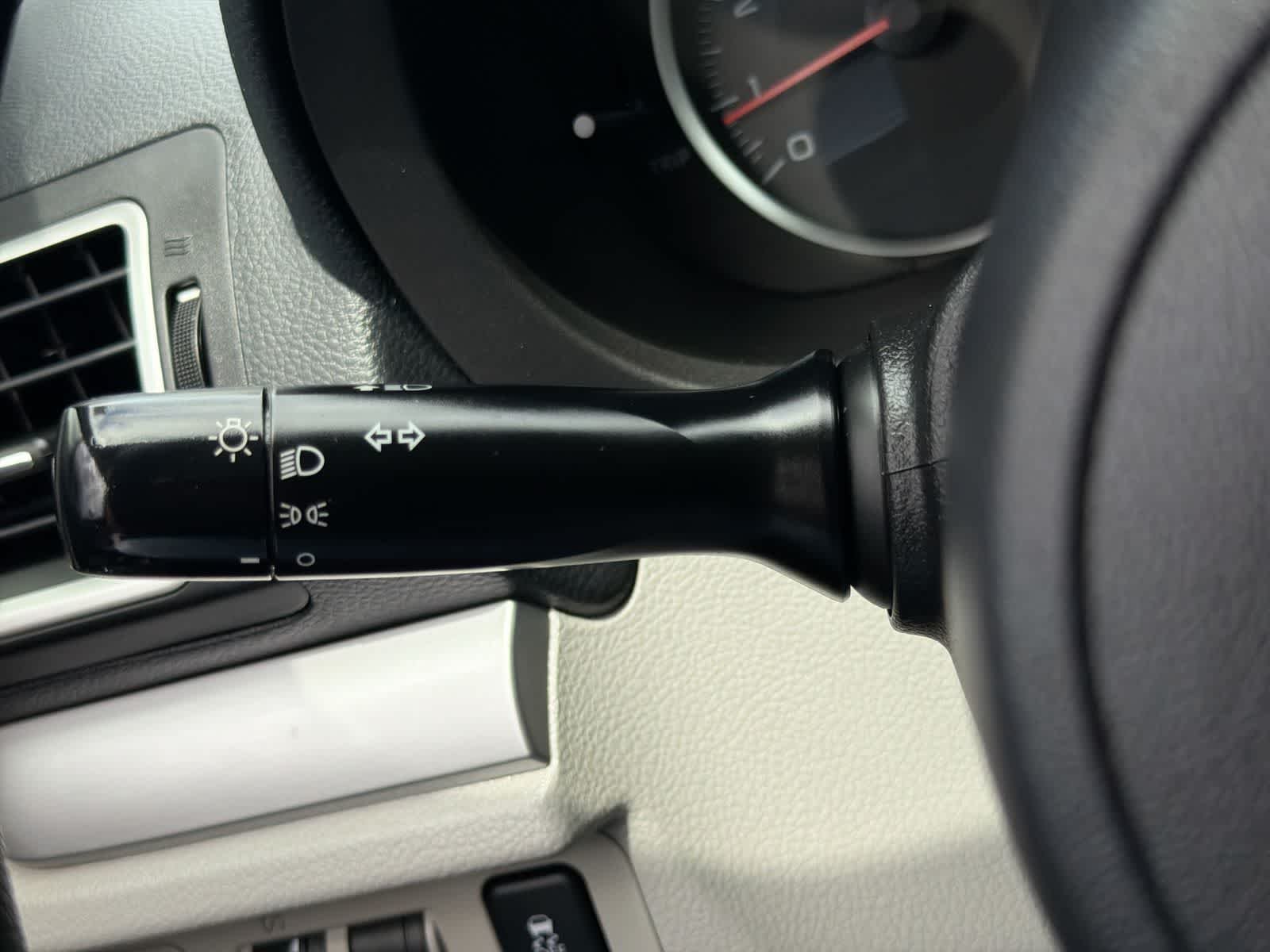 Used 2018 Jasmine Green Metallic Subaru Premium image 28
