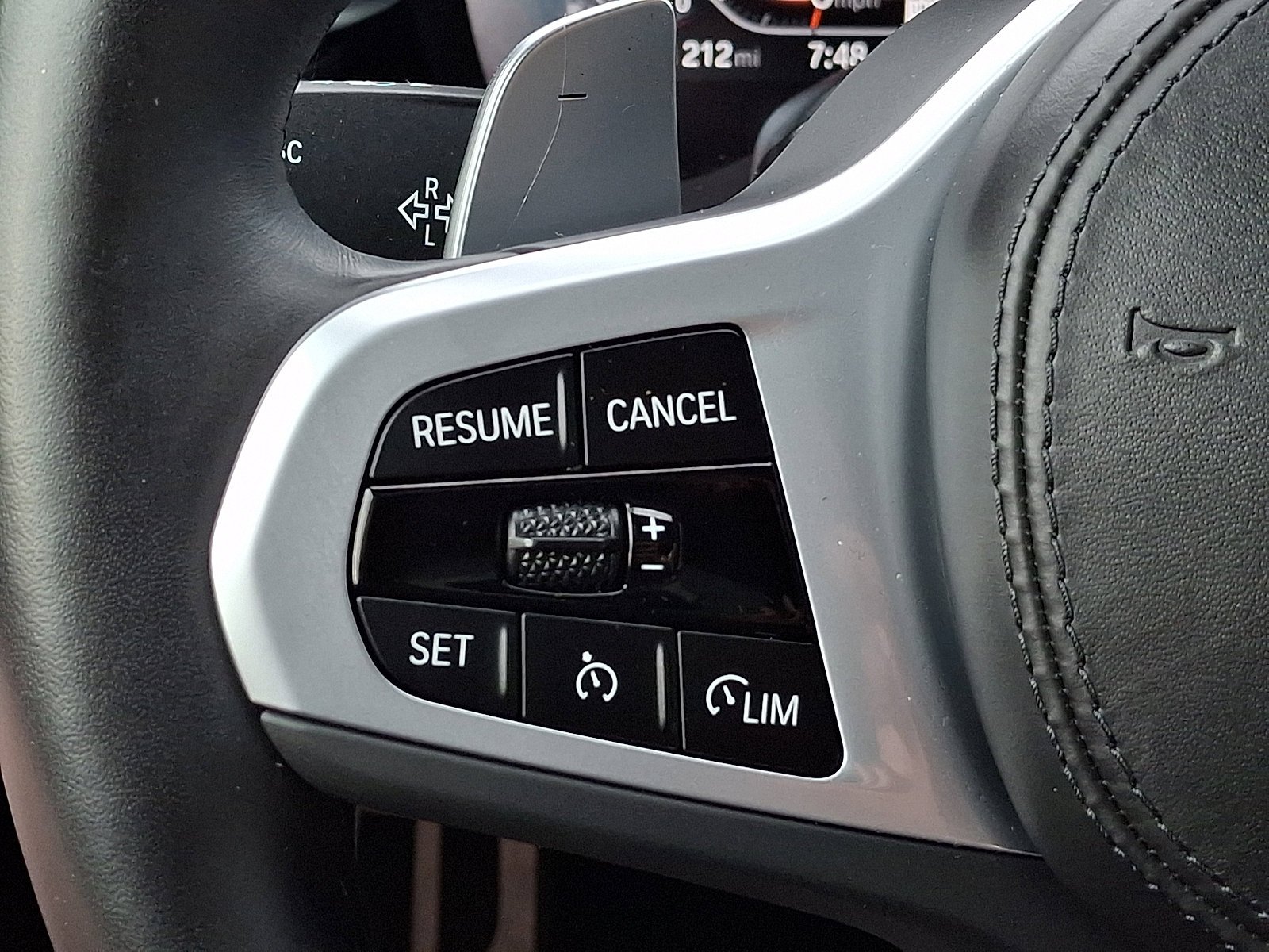 Used 2023 Black Sapphire Metallic BMW 540i xDrive image 23