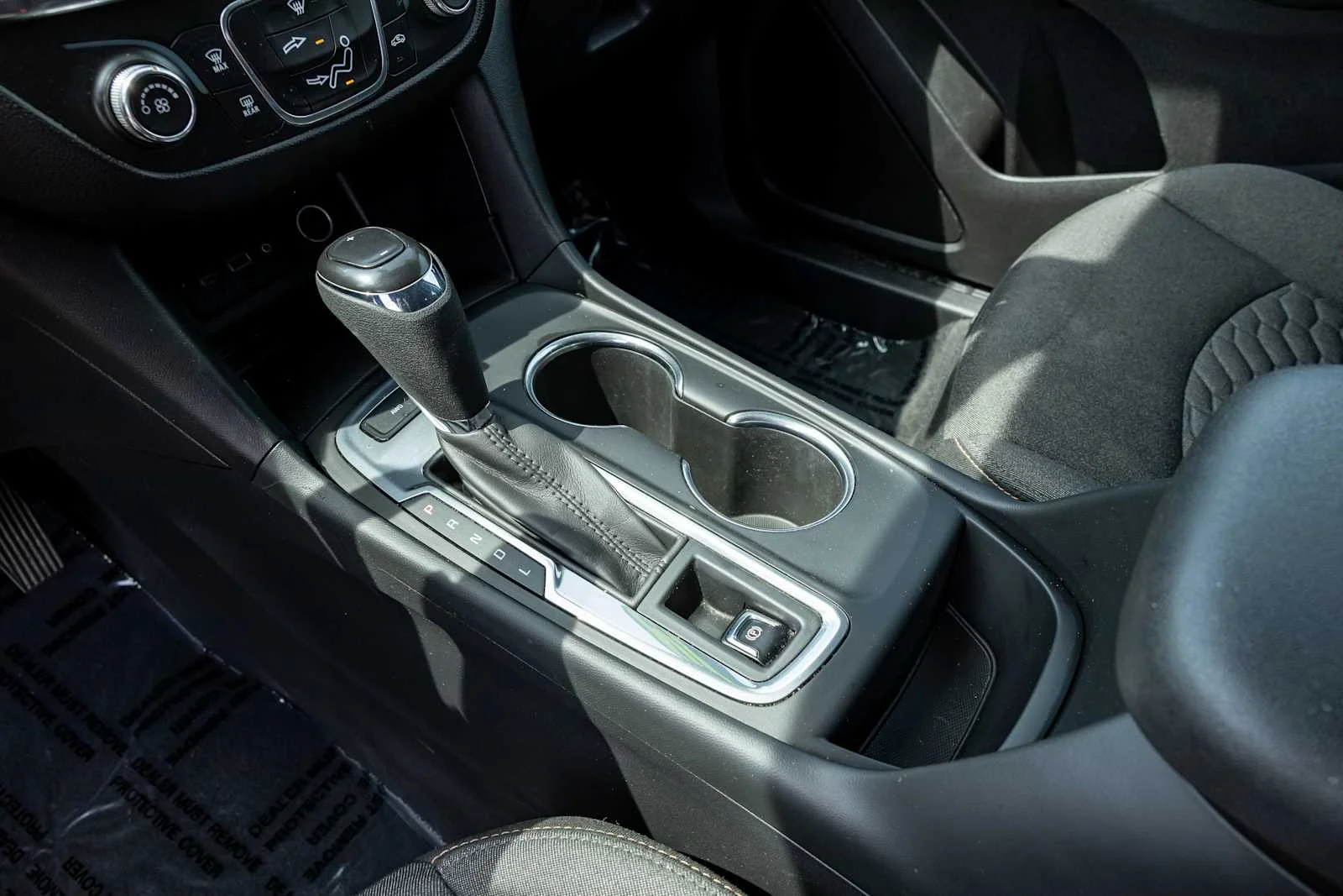Used 2019 SUMMIT WHITE Chevrolet LT image 22