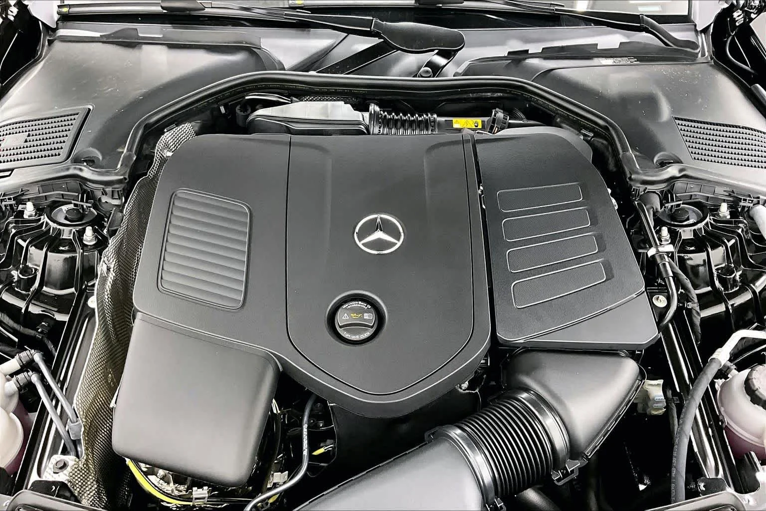 New 2026 040/Black Mercedes-Benz C 300 image 16