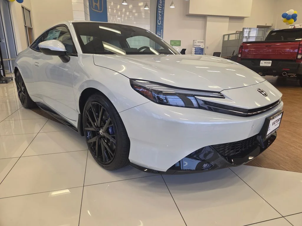 New 2026 Winter Frost Pearl Honda Hybrid image 3