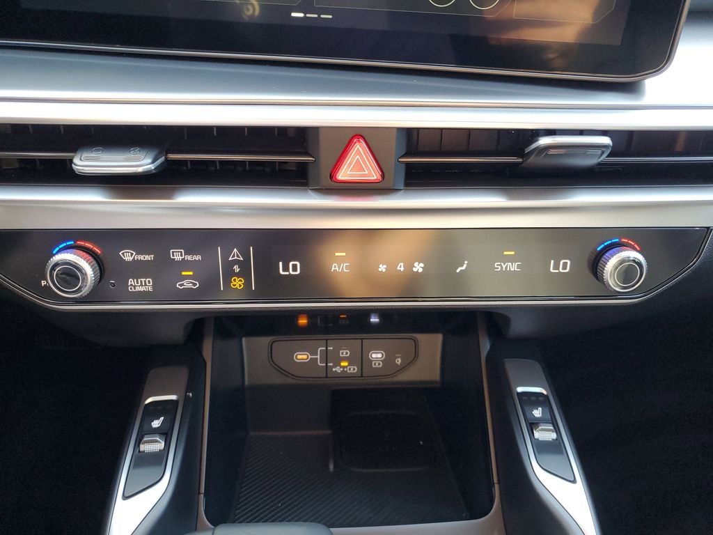 2026 Kia Sorento EX - Photo 34