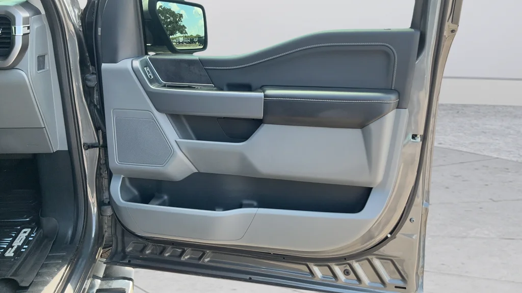 Used 2024 Gray Ford XLT image 23